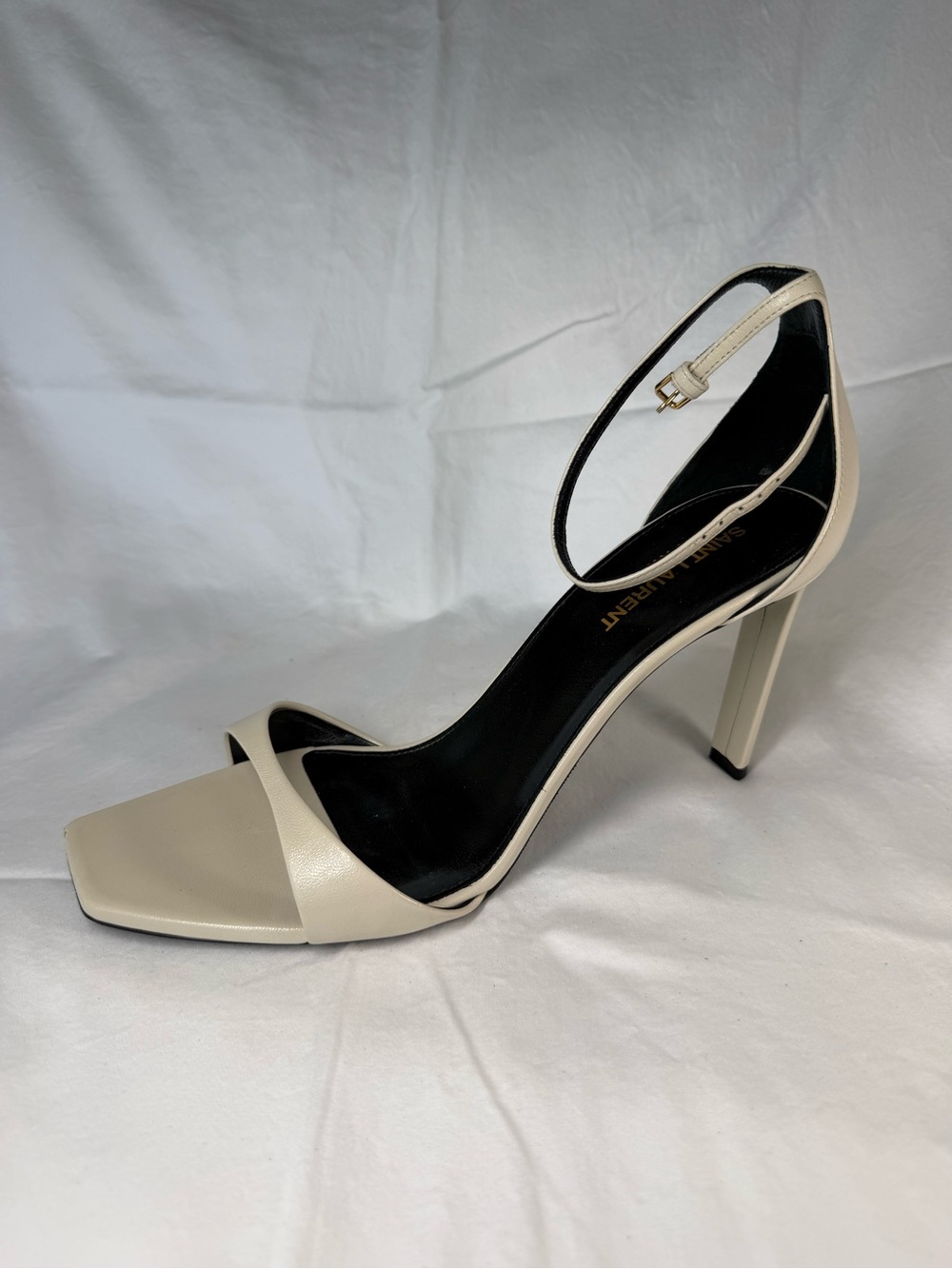 Like new YSL Saint Laurent Bea white sandals 40 / 9.5